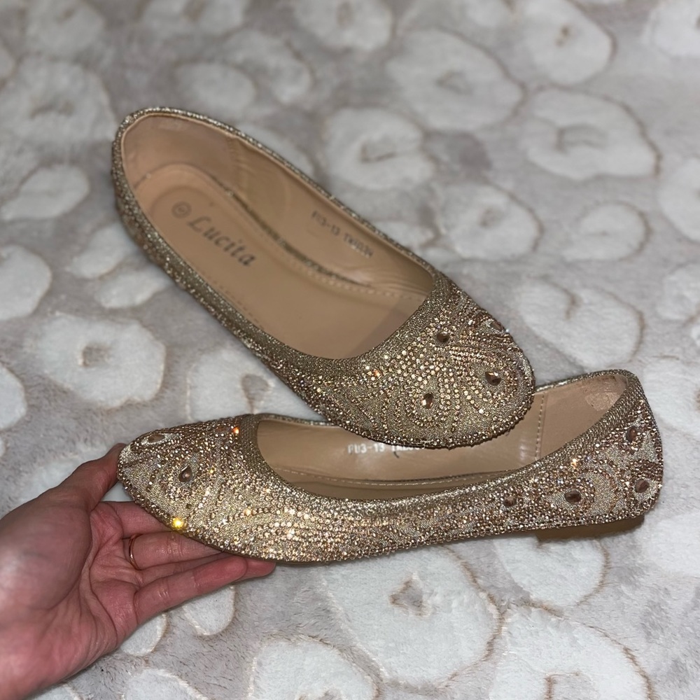 Beautiful sparkly flats